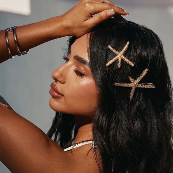 Mermaid Life 2 piece set clips NIP - Picture 1 of 2